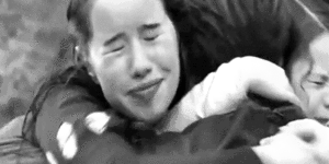 eclmunclpevensie:  the pevensies + hugs in lww