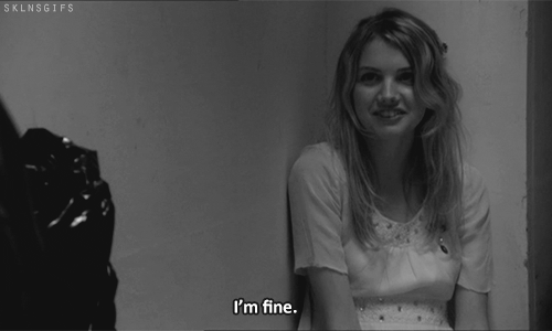 morphine-and-cigarettes:  Sad black and white blog, I follow back similar