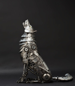 steampunktendencies:    Mechanical Wolf by