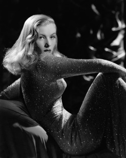 Le-Piu-Belle:  Veronica Lake 