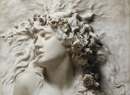 ladylabsinthe:Sarah Bernhardt (1844-1923), Ophelia (detail).