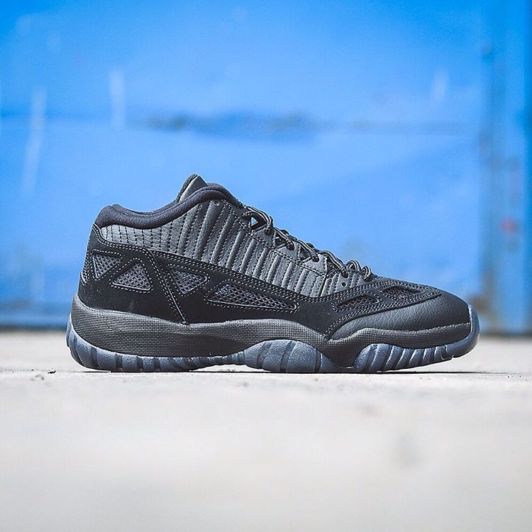 referee 11s