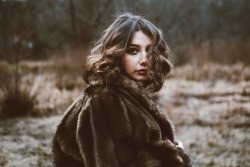 jennythompson:  In the heart of the desert she burns from dry small talk. Her wrists are sore from thumb prints. Gold plated plague. You can’t tame the wild whiskey woman.  Make sure you turn away      when you  Walk on by.  Model: Laura Heitman 📷: