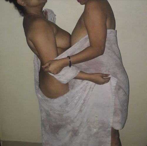 Porn kinkykouple999: post shower lesbo scene  photos