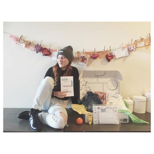 the first kids style box has arrived ✨ @lilkimmurphy celebrating the @kidbox launch this morning wit