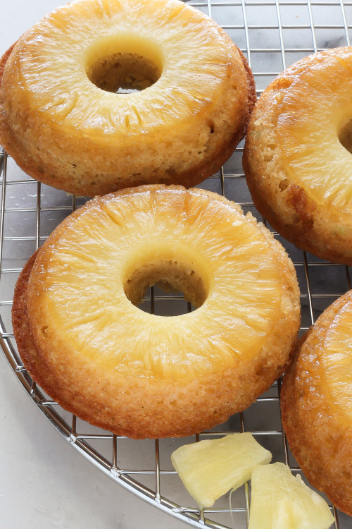 do-not-touch-my-food:    Pineapple Upside-Down Donuts  