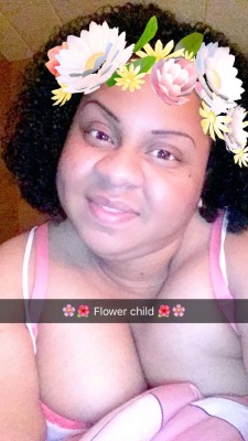 531shadesofselfless:  hijadelaisla:  531shadesofselfless:  Lookin like you came from the 70’s on your own 🌼  You a flower child, beautiful child  😘💋