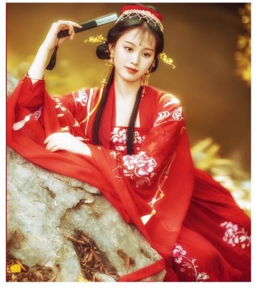 Chinese hanfu by 华姿仪赏