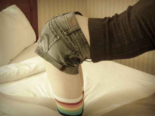 html-cake:  A photo shoot I did a while ago with my friend Raven. :) (http://ravenshaddows.tumblr.com/) 