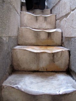 stunningpicture:  500 years of walking up the marble stairs of The Leaning Tower of Pisa. 