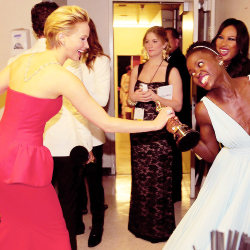 cinnasownmockingjay:  Lupita’s face though. don’t even fucking try it. 