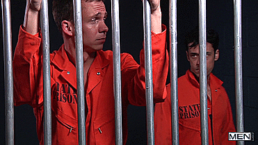 natty-pup:  top4jock:  The cop who arrested him told him he would be popular in prison.
