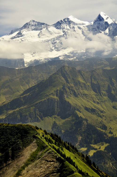 travelthisworld:Montagne dell’OberlandBern, Switzerland | by Fabrizio Fusari