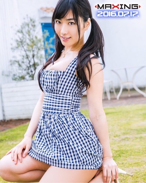 reckless330:   由愛可奈  