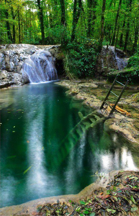 sixpenceee: Underwater Ladder, Starved Rock State Park, Illinois (Source)