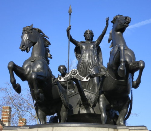 Boadicea and Her Daughters (1856 – 93, erected 1902) by Thomas Thornycroft, on WestminsterBridge in 