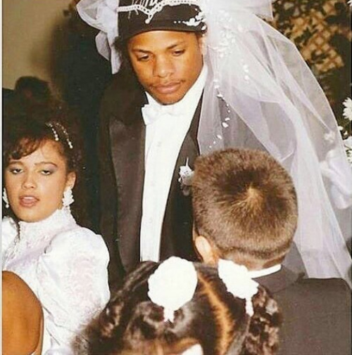 Lol Eazy-e at a wedding (with the bride’s veil on his head)