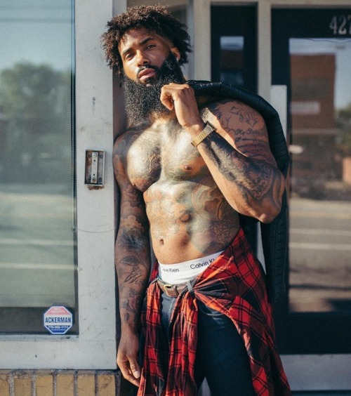 themeatmarketblog:@lmg_bangbang by @jordanviision