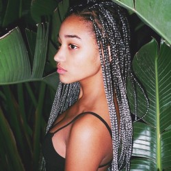 laundryandliterature:  O N T H E S I T E : AMANDLA CONFRONTS KYLIE JENNER ON INSTAGRAM  Most may know Amandla Stenberg from her role as Rue in The Hunger Games, but this year she completely glo’d up with her grand oral history of cultural appropriation