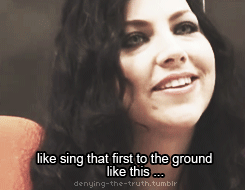 denying-the-truth:  Amy Lee talks about her falling on stage *CUTENESS* 