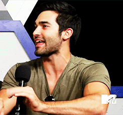 sexting-derek-hale:that vein in his neck though