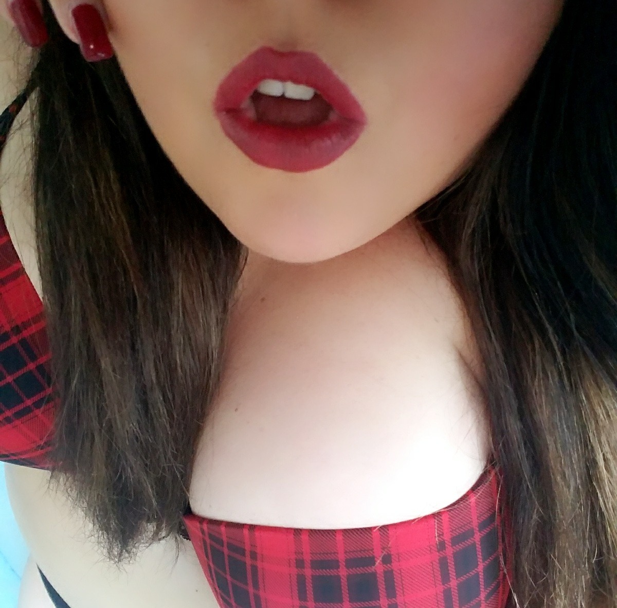 sweetestache:  Fall flannel….who wants to get cozy?  Sweet mother of&hellip;.