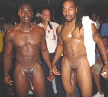 blackmalefreaks:  B.M.F #TeamFreaks #ThickDickThursday 