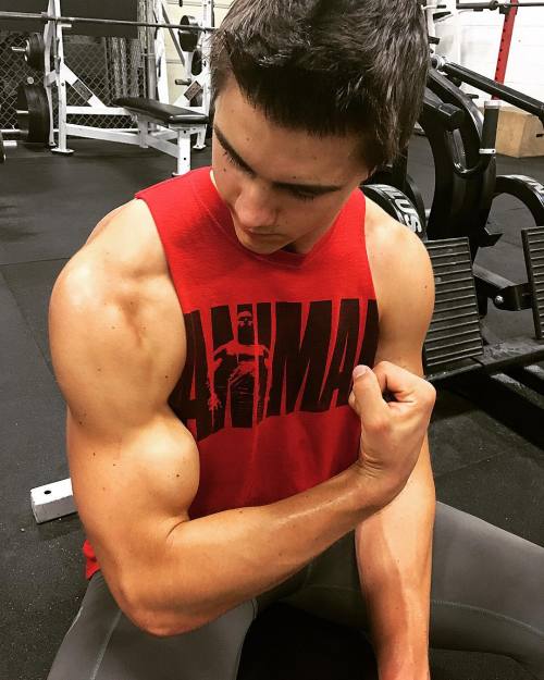 hotstudsdaily:  Kevin Hejnas