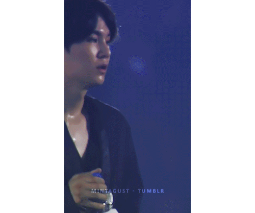 Can't Believe He's Not Just A Fever Dream Of Mine But A Real Person... {cr. Namuspromised}