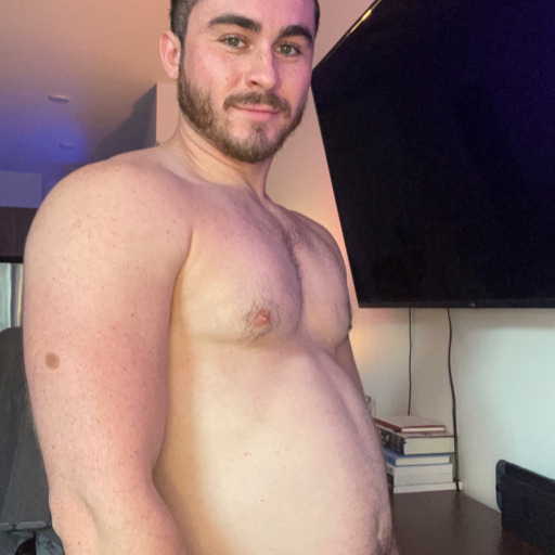 thegrowingrussian:Woof! Full video of belly