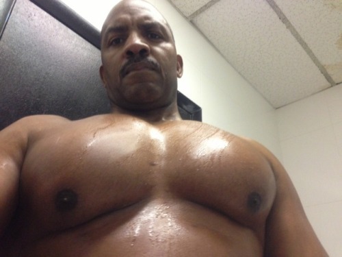 blackmalefreaks:  freddyskrueger:  gaygentlemengeek:  ALL THE TITTIES 😝😝😝😝😝  Joyyy!  B.M.F