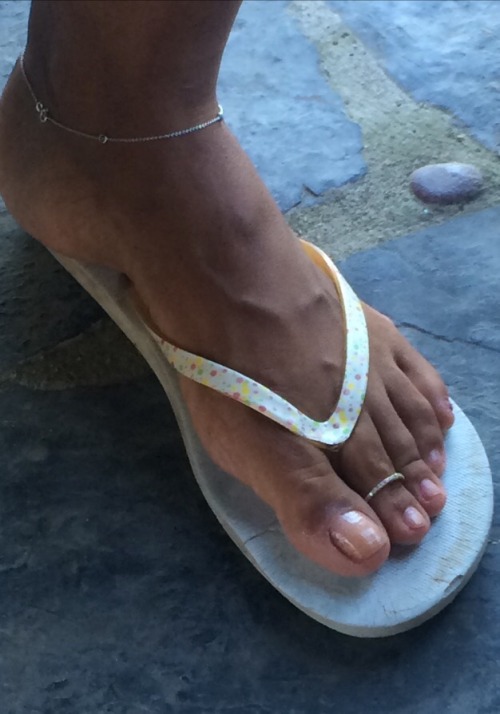 ronin257: onlymywifey: canfeet: onlymywifey: I adore wifey’ feet  The most beautiful feet on tumblr!