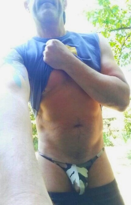 thong-jock:  Me post workout in a camo muscleskins thong. I wear this under spandex