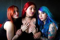 bathory-sgh:  Puro amor con mis bellas @ginx_sgh