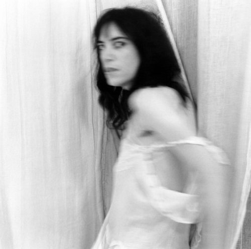 pattismithandrobertmapplethorpe: Patti Smith, Still moving 1978 © Robert Mapplethorpe Foundatio