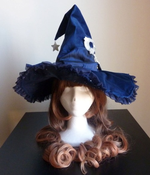 therestlesswitch: sosuperawesome: Witch Hats / Hair Accessories Luminescen Tea on Etsy See our #Et