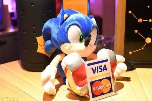 msfluffyninja7: Sonic Forces in a Hooters in Japan ok but why thou? lol