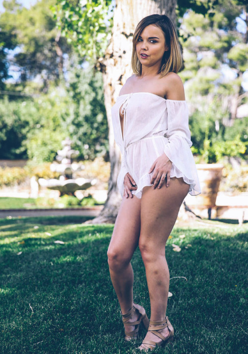 pornstarswardrobe: Dillion Harper pornstar adult photos