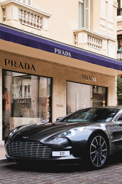 italian-luxury:  1-77 visits Prada | Italian-Luxury
