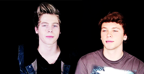 Luke Hemmings And Keaton Stromberg Were Born On The Same Day Of The Same Month Of The Same Year.