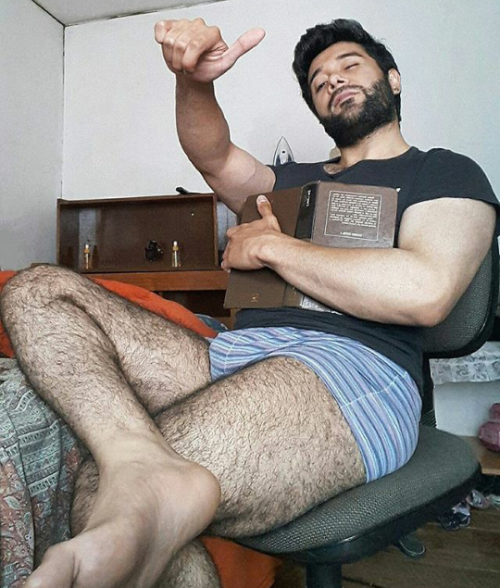 adictoalosculones: Pinches piernototototas deliciosas y hermoso cuerpo de Marcelo (l love your legs Marcelo)😲😳❤😍😈👅
