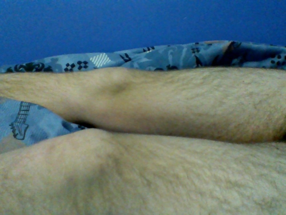 parishiltonsexslave:  i hate it when your legs are numb #cantfeelmyleg #worstluckever