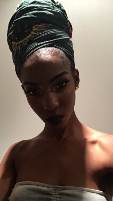 heroineheroine:  brown skin like brownies