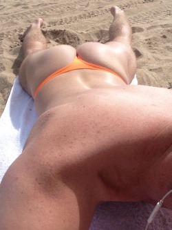 austhong:  Working on the tanline in sunny South Florida 