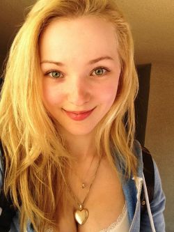 seductiveslutstwitter:  Dove Cameron NAKED! - Follow us on Twitter @Seductive_Sluts