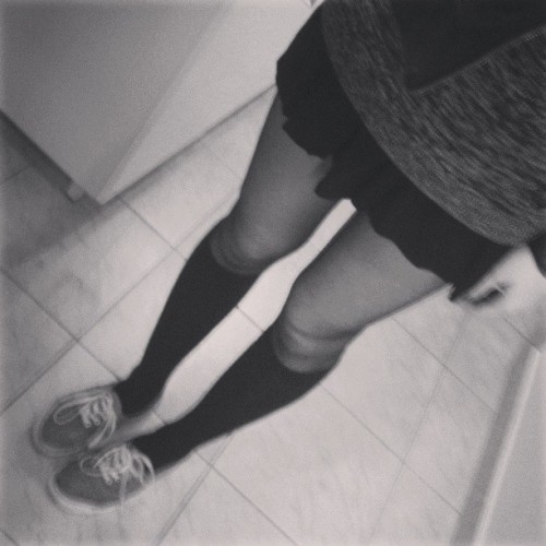 mani023fav:  Hubnemeeeeee #wannabeskinny #legs #vans #vansoffthewall #skirt #black #fashion # clothi