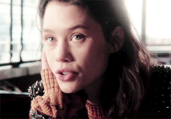 marianhwkes:– so, are you gonna tell me where you’re from?– so many places,
