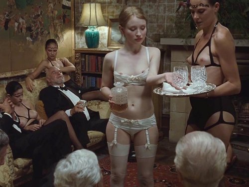 worlds-sexiest-women:  Emily Browning 