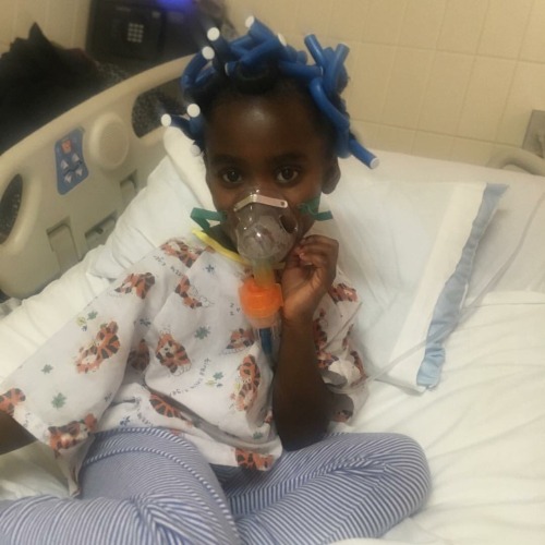 ratchetconsciousness:  the-epitome-of-sophistication:  poeticgem91:  the-epitome-of-sophistication:  yxnghoney:  the-epitome-of-sophistication:  my baby girl is a fighter, even with her flexi rods in her hair 💗  🌸  Just an update: my niece is out