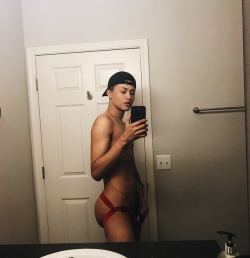 frankieemonroe: ugh the don’t fit